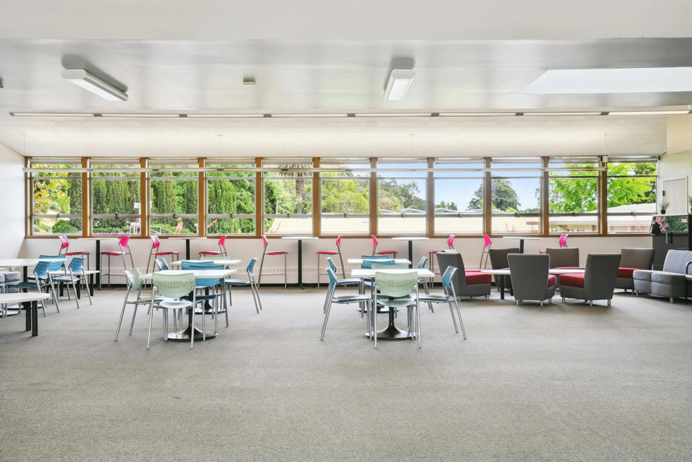 Cafeteria and student lounge space at Golden Gateway