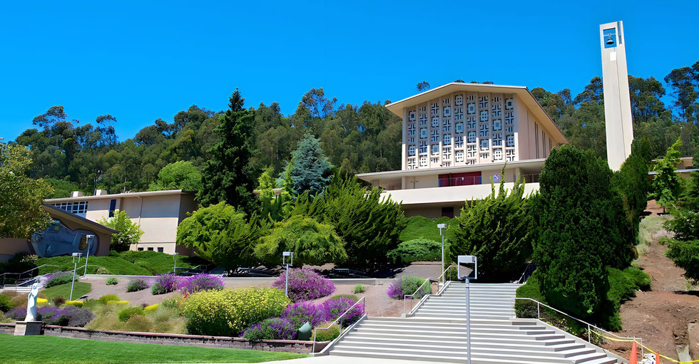 Main academic building on the Golden Gateway campus